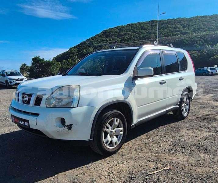 Big with watermark nissan xtrail sud noumea 5130