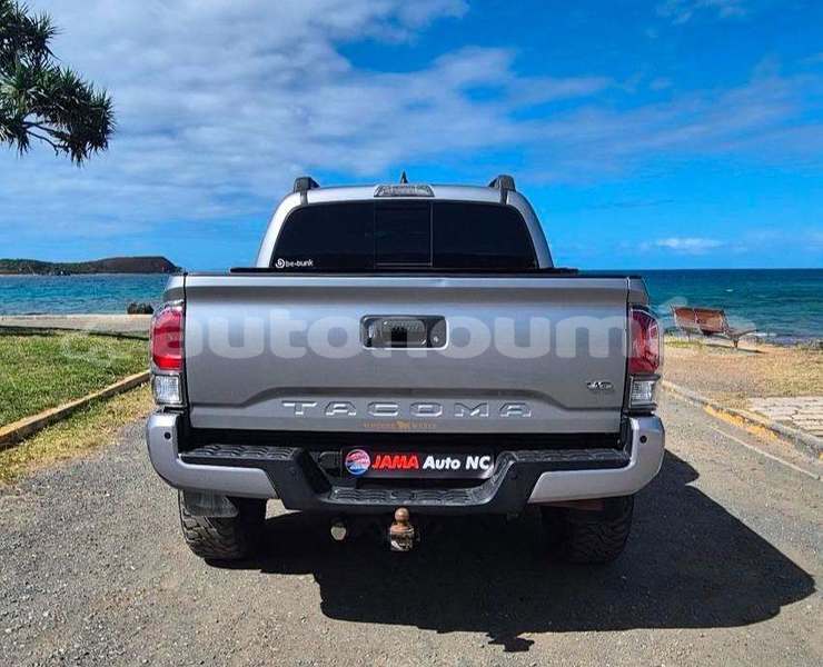 Big with watermark toyota tacoma sud noumea 5137