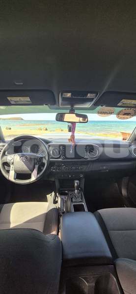 Big with watermark toyota tacoma sud noumea 5137