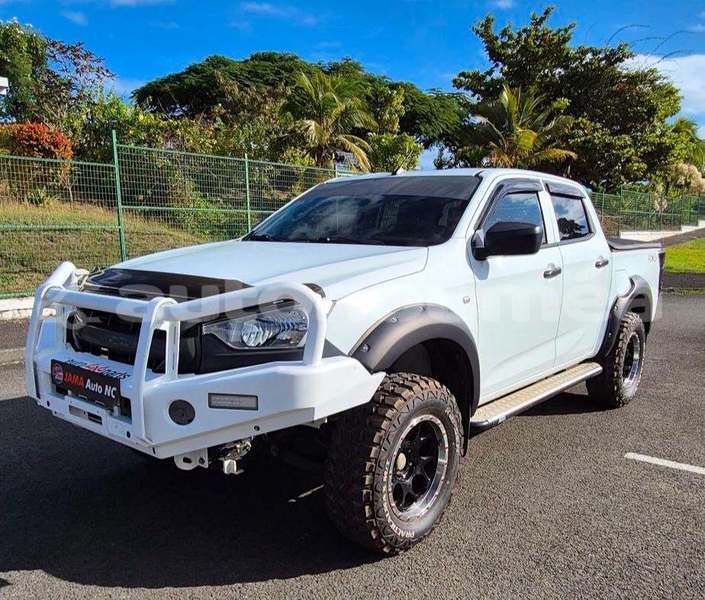Big with watermark isuzu d max sud noumea 5138