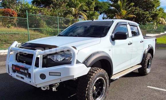 Acheter Occasion Voiture Isuzu D–MAX Blanc à Noumea, Sud