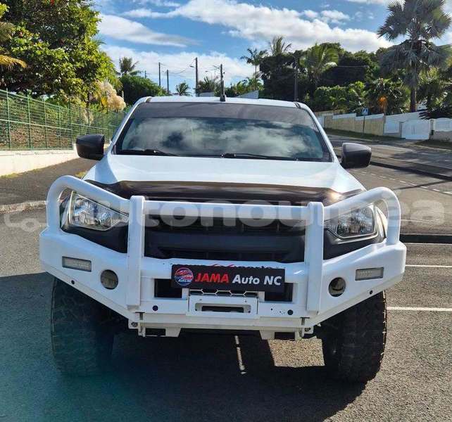 Big with watermark isuzu d max sud noumea 5138