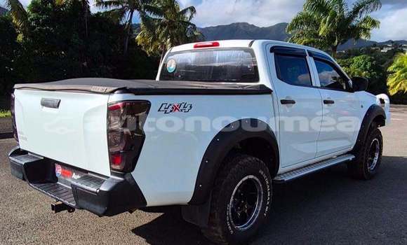 Acheter Occasion Voiture Isuzu D–MAX Blanc à Noumea, Sud Acheter Occasion Voiture Isuzu D–MAX Blanc à Noumea, Sud
