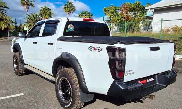 Acheter Occasion Voiture Isuzu D–MAX Blanc à Noumea, Sud Acheter Occasion Voiture Isuzu D–MAX Blanc à Noumea, Sud