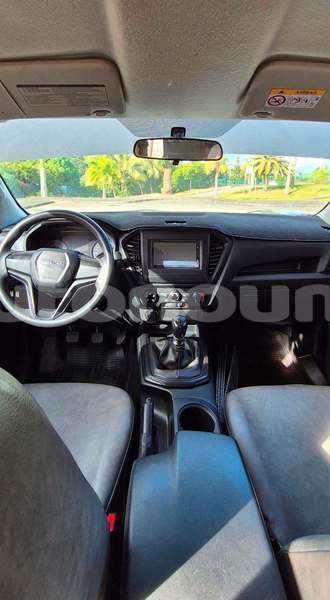 Big with watermark isuzu d max sud noumea 5138