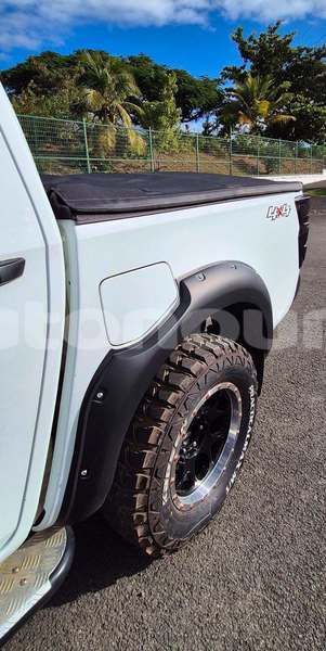 Big with watermark isuzu d max sud noumea 5138