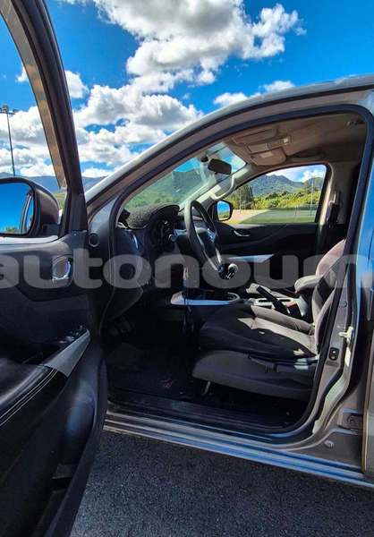 Big with watermark nissan navara sud noumea 5139