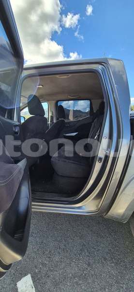 Big with watermark nissan navara sud noumea 5139
