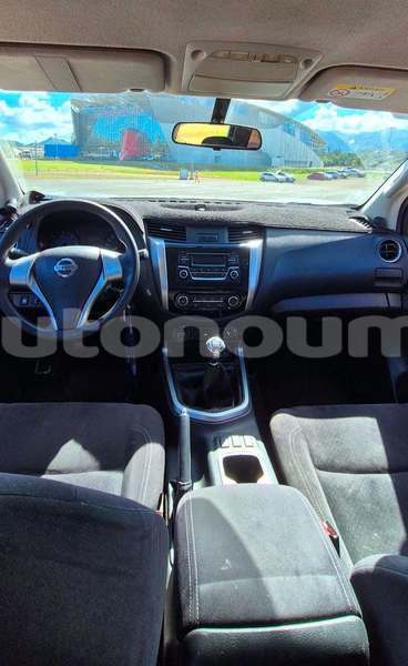 Big with watermark nissan navara sud noumea 5139