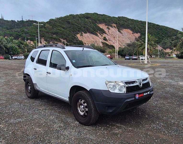 Big with watermark dacia duster sud noumea 5141