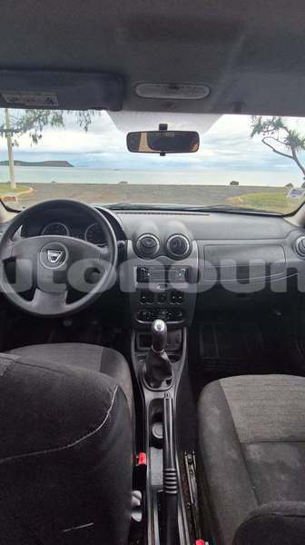 Big with watermark dacia duster sud noumea 5141