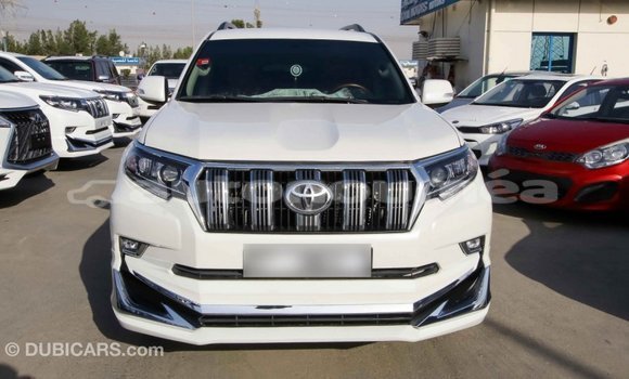 Acheter Import Voiture Toyota Prado Blanc à Import - Dubai, Iles Acheter Import Voiture Toyota Prado Blanc à Import - Dubai, Iles