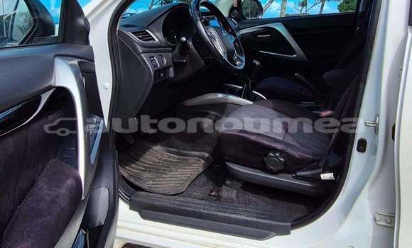 Buy Used Mitsubishi Pajero Sport White Car in Noumea in Sud Buy Used Mitsubishi Pajero Sport White Car in Noumea in Sud