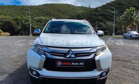 Buy Used Mitsubishi Pajero Sport White Car in Noumea in Sud Buy Used Mitsubishi Pajero Sport White Car in Noumea in Sud