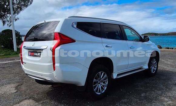 Buy Used Mitsubishi Pajero Sport White Car in Noumea in Sud Buy Used Mitsubishi Pajero Sport White Car in Noumea in Sud