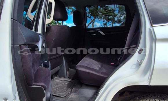 Buy Used Mitsubishi Pajero Sport White Car in Noumea in Sud Buy Used Mitsubishi Pajero Sport White Car in Noumea in Sud