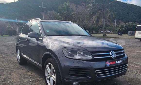 Buy Used Volkswagen Touareg Silver Car in Noumea in Sud Buy Used Volkswagen Touareg Silver Car in Noumea in Sud