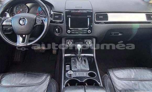 Buy Used Volkswagen Touareg Silver Car in Noumea in Sud Buy Used Volkswagen Touareg Silver Car in Noumea in Sud
