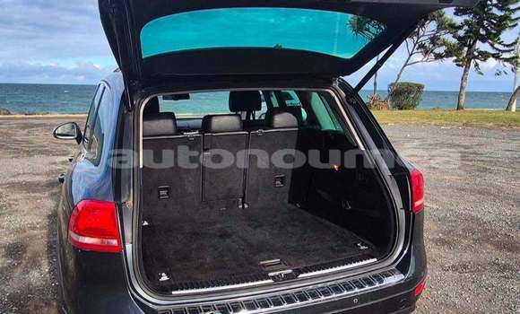 Buy Used Volkswagen Touareg Silver Car in Noumea in Sud Buy Used Volkswagen Touareg Silver Car in Noumea in Sud