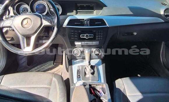 Buy Used Mercedes-Benz C180 coupe White Car in Noumea in Sud Buy Used Mercedes-Benz C180 coupe White Car in Noumea in Sud