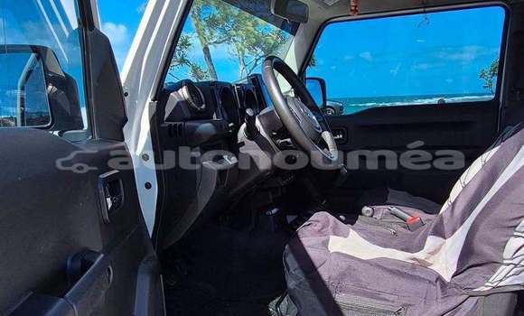 Acheter Occasion Voiture Suzuki Jimny Blanc à Noumea, Sud Acheter Occasion Voiture Suzuki Jimny Blanc à Noumea, Sud