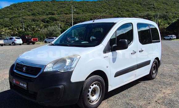 Buy Used Peugeot Partner White Car in Noumea in Sud Buy Used Peugeot Partner White Car in Noumea in Sud