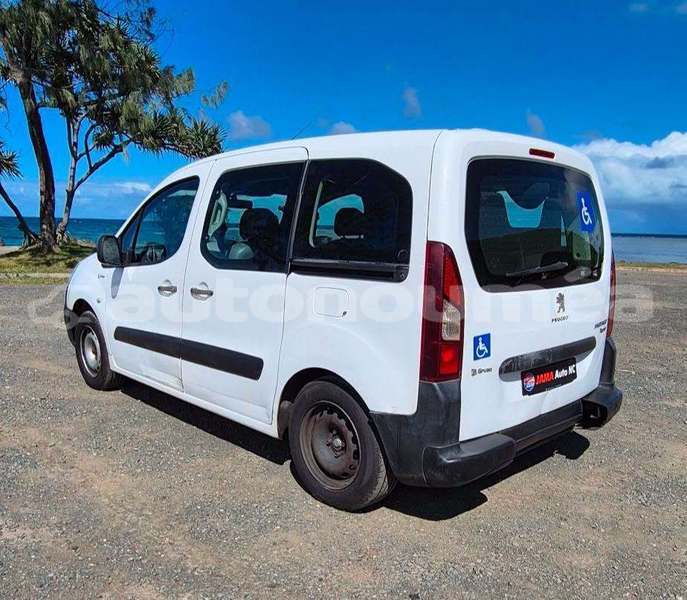 Big with watermark peugeot partner sud noumea 5150