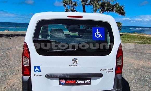 Buy Used Peugeot Partner White Car in Noumea in Sud Buy Used Peugeot Partner White Car in Noumea in Sud