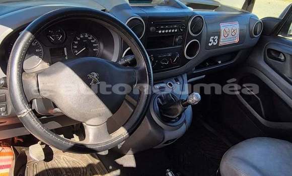Buy Used Peugeot Partner White Car in Noumea in Sud Buy Used Peugeot Partner White Car in Noumea in Sud