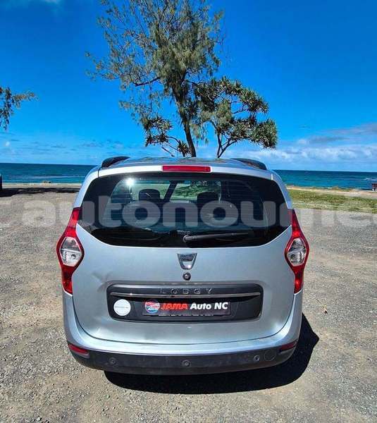 Big with watermark dacia lodgy sud noumea 5151