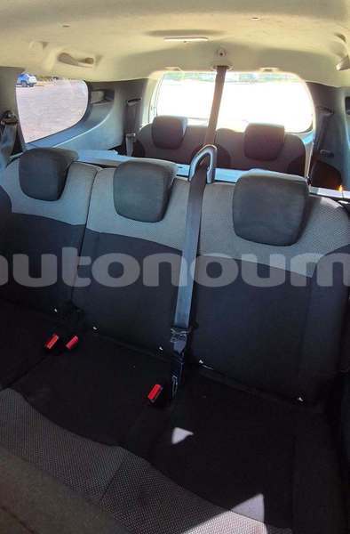 Big with watermark dacia lodgy sud noumea 5151