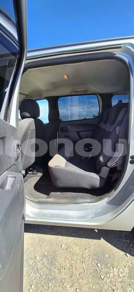 Big with watermark dacia lodgy sud noumea 5151