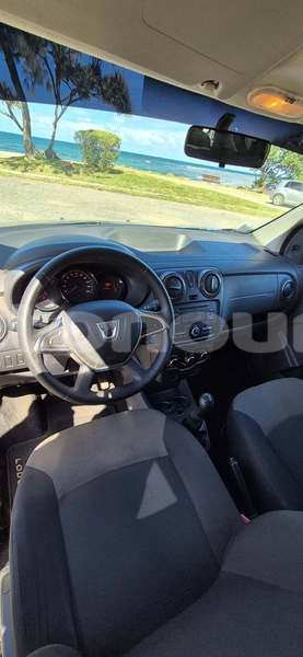 Big with watermark dacia lodgy sud noumea 5151