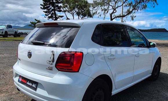 Buy Used Volkswagen Polo White Car in Noumea in Sud Buy Used Volkswagen Polo White Car in Noumea in Sud