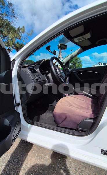 Big with watermark volkswagen polo sud noumea 5152