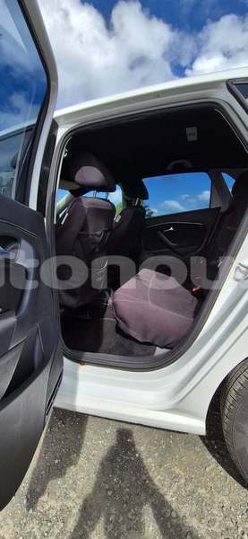 Big with watermark volkswagen polo sud noumea 5152