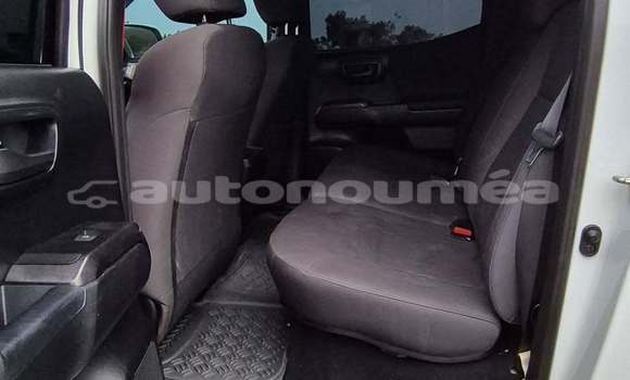 Acheter Occasion Voiture Toyota Tacoma Blanc à Noumea, Sud Acheter Occasion Voiture Toyota Tacoma Blanc à Noumea, Sud