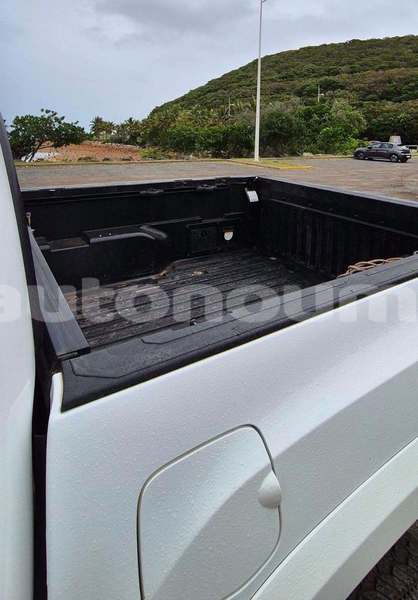 Big with watermark toyota tacoma sud noumea 5156