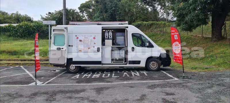 Big with watermark citroen jumper sud noumea 5164