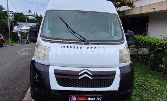 Buy Used Citroen Jumper White Truck in Noumea in Sud Buy Used Citroen Jumper White Truck in Noumea in Sud