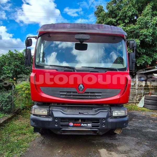 Big with watermark renault g300 sud noumea 5165