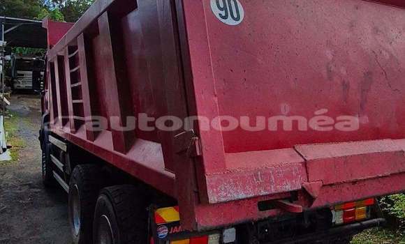 Buy Used Renault G300 Red Truck in Noumea in Sud Buy Used Renault G300 Red Truck in Noumea in Sud