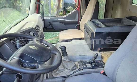 Buy Used Renault G300 Red Truck in Noumea in Sud Buy Used Renault G300 Red Truck in Noumea in Sud