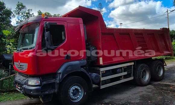 Buy Used Renault G300 Red Truck in Noumea in Sud Buy Used Renault G300 Red Truck in Noumea in Sud