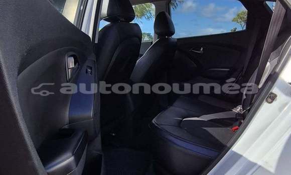 Acheter Occasion Voiture Hyundai ix35 Blanc à Noumea, Sud Acheter Occasion Voiture Hyundai ix35 Blanc à Noumea, Sud