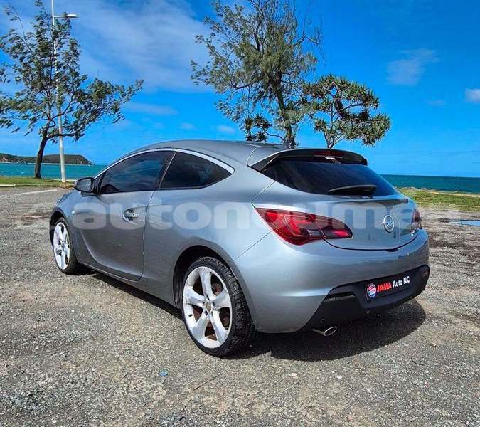 Big with watermark opel corsa sud noumea 5169