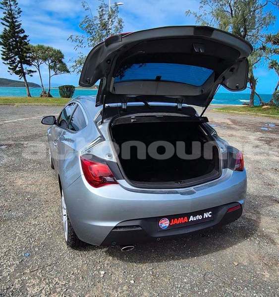 Big with watermark opel corsa sud noumea 5169