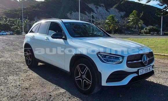 Acheter Occasion Voiture Mercedes-Benz GLC Blanc à Noumea, Sud Acheter Occasion Voiture Mercedes-Benz GLC Blanc à Noumea, Sud
