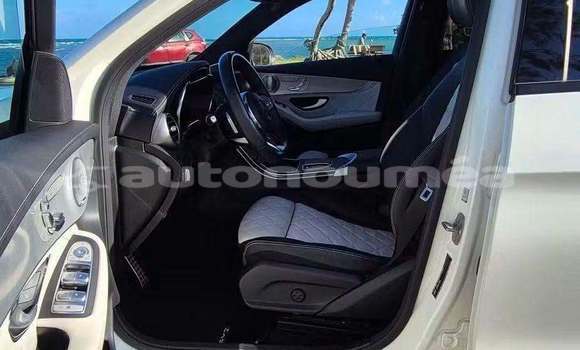 Acheter Occasion Voiture Mercedes-Benz GLC Blanc à Noumea, Sud Acheter Occasion Voiture Mercedes-Benz GLC Blanc à Noumea, Sud