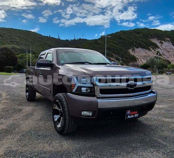 Big with watermark chevlolet spin sud noumea 5171
